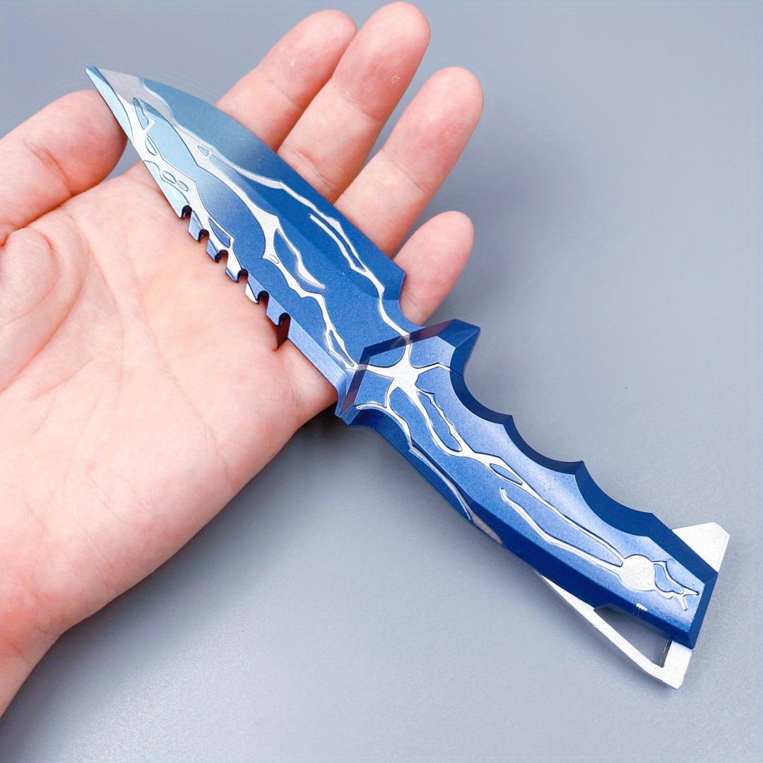 Cosplay Prop Dagger - 8.6インチ/22cm ブラックウェーブブレード刀 アニメメタルソード ヴァロラント コスプレ小道具 忍者ナイフ