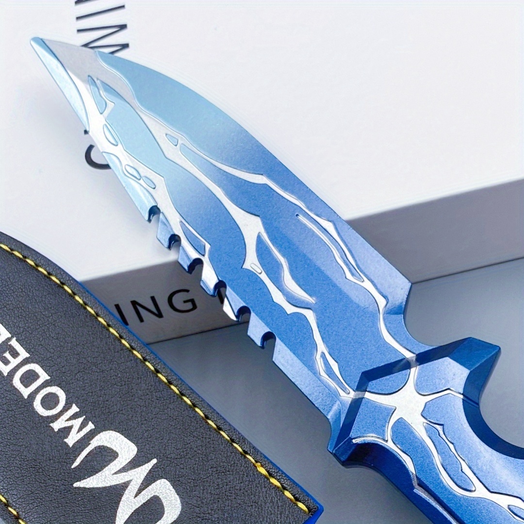 8.6インチ/22cm ブラックウェーブブレード刀 アニメメ - Cosplay Prop Dagger のレビューと価格